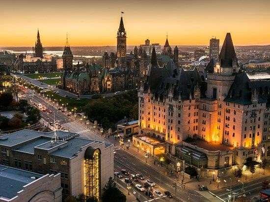 Canada campus 3